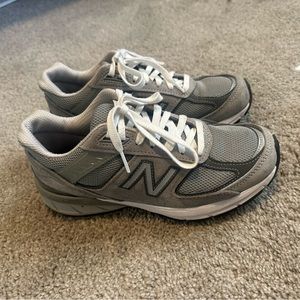 New Balance 990v5 Women’s Sneakers